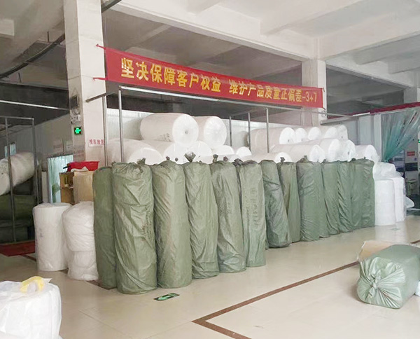 無紡布是什么材料做成的