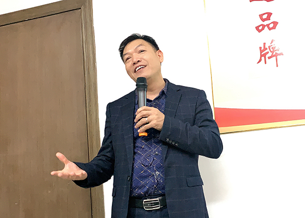 智成纖維總經理吳總