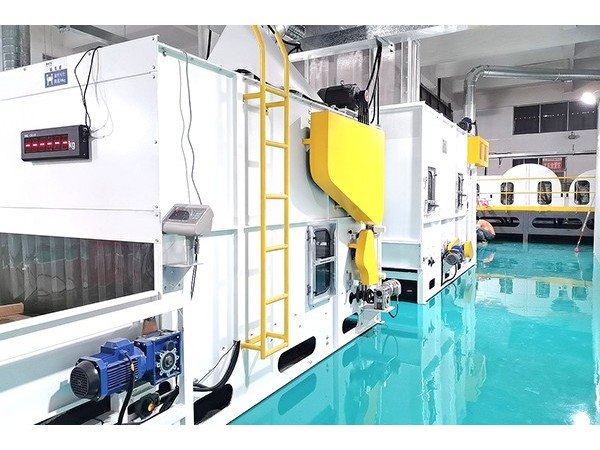 智成針刺棉自動生產(chǎn)設(shè)備