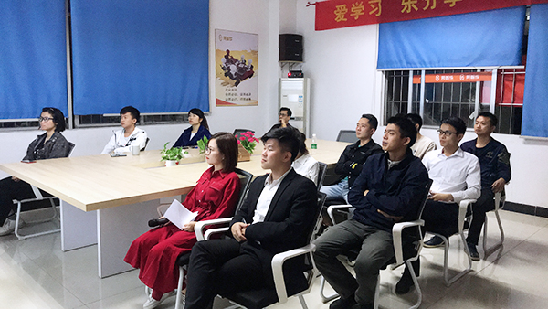 無膠棉廠家-其樂融融的讀書會