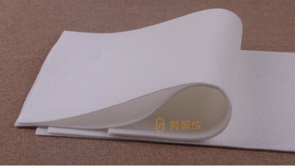 白色針刺無紡布根據不同的用途、規格生產